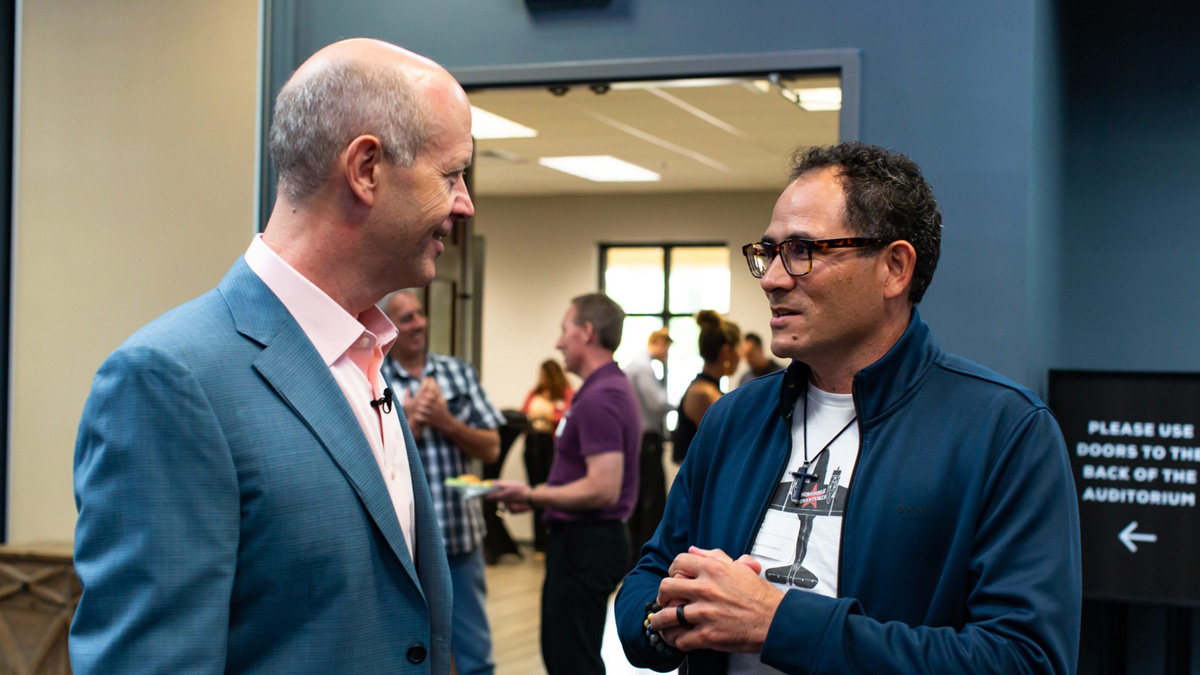 Bill Stinnett talking to entrepreneur